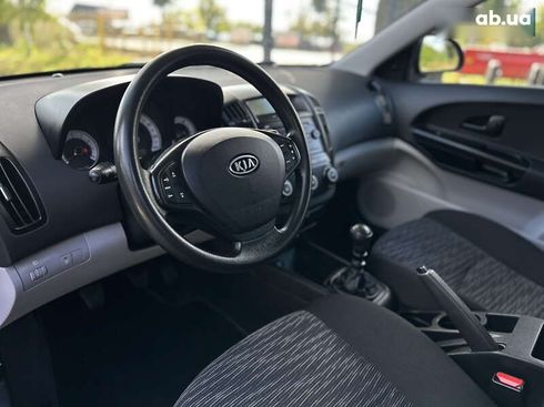 Kia Cee'd 2008 - фото 30