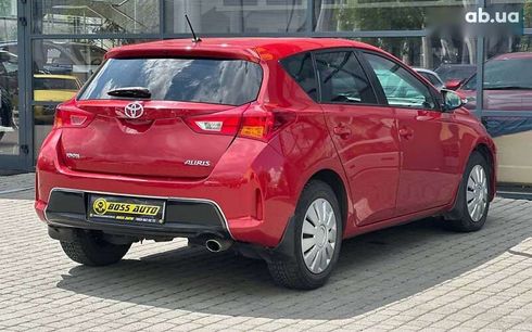 Toyota Auris 2013 - фото 6