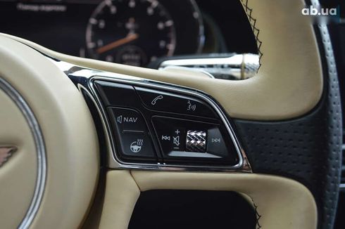 Bentley Continental GT 2019 - фото 26