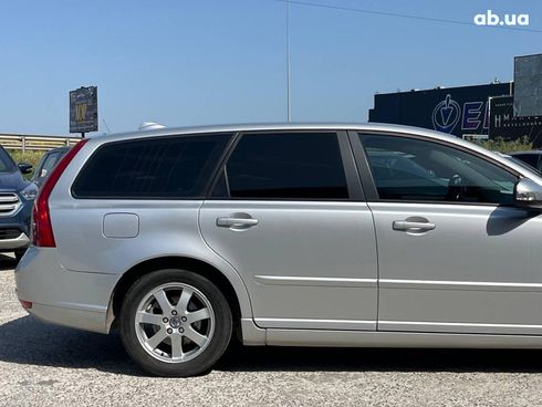 Volvo V50 2010 серый - фото 10