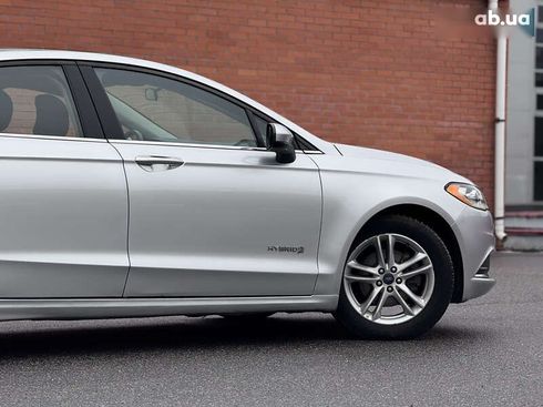 Ford Fusion 2017 - фото 12