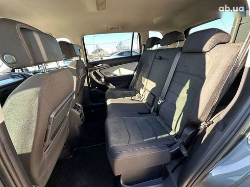 Volkswagen Tiguan 2018 - фото 18