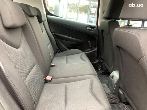 Peugeot 308 2010 красный - фото 27