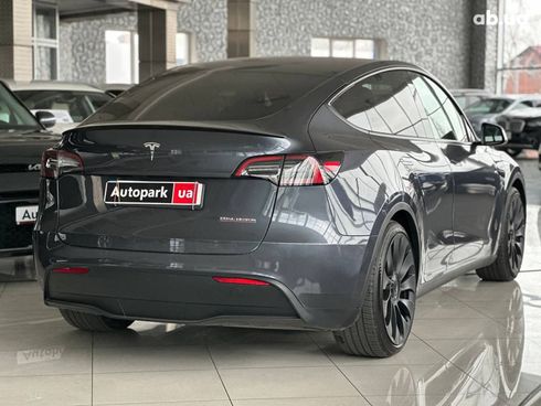 Tesla Model Y 2023 серый - фото 58