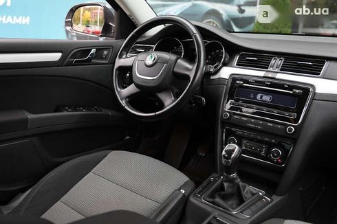 Skoda Superb 2011 - фото 9