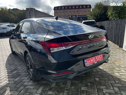 Hyundai Elantra 2022 - фото 2