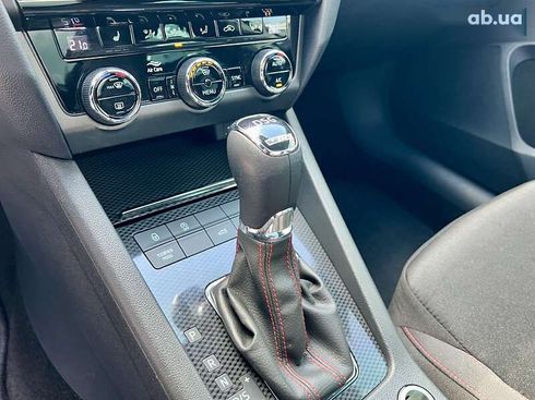 Skoda Octavia 2020 - фото 21