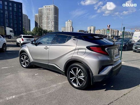 Toyota C-HR 2019 - фото 11