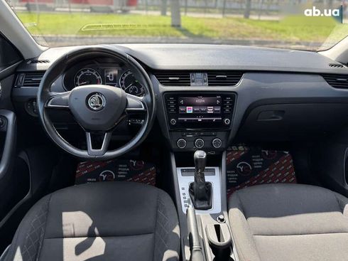 Skoda Octavia 2020 - фото 25