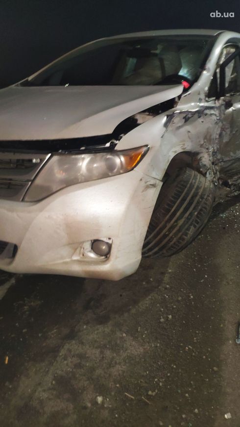 Toyota Venza 2012 белый - фото 4