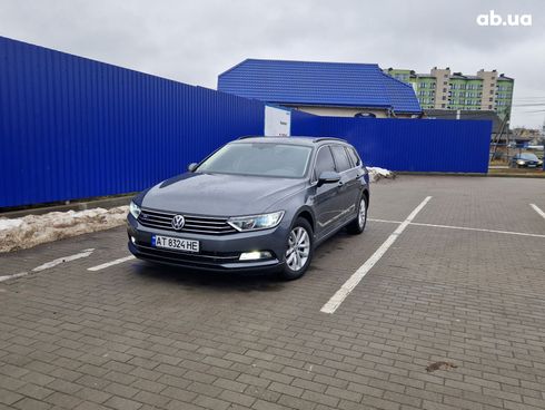 Volkswagen Passat 2017 серый - фото 2