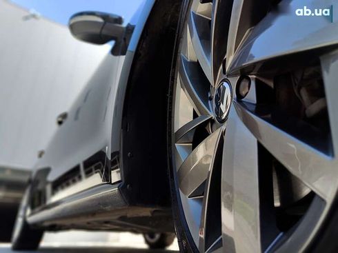 Volkswagen Passat 2017 - фото 30