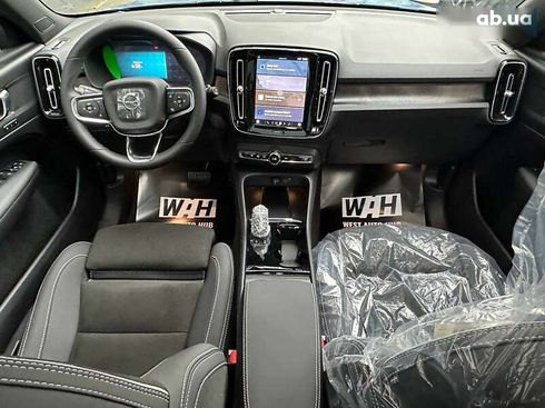 Volvo XC40 2023 - фото 19