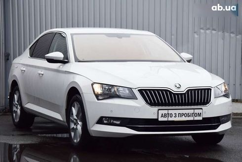 Skoda Superb 2019 - фото 5