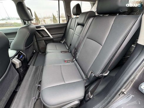 Toyota Land Cruiser Prado 2020 - фото 27