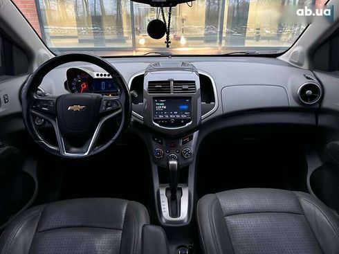 Chevrolet Sonic 2014 - фото 21