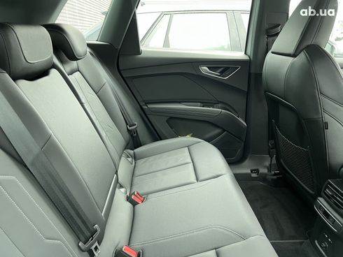 Audi Q4 e-tron 2023 - фото 3