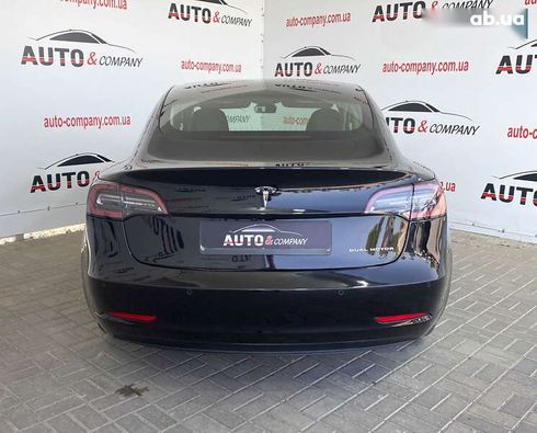 Tesla Model 3 2020 - фото 4