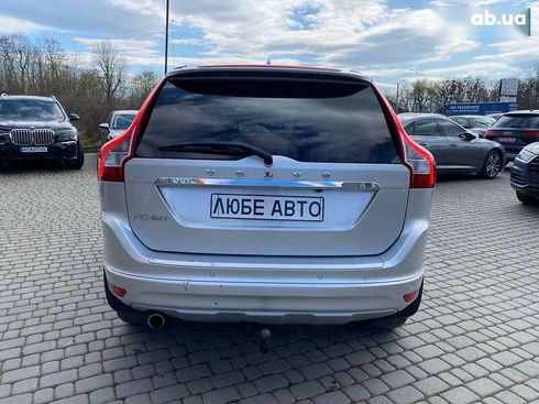 Volvo XC60 2017 - фото 6