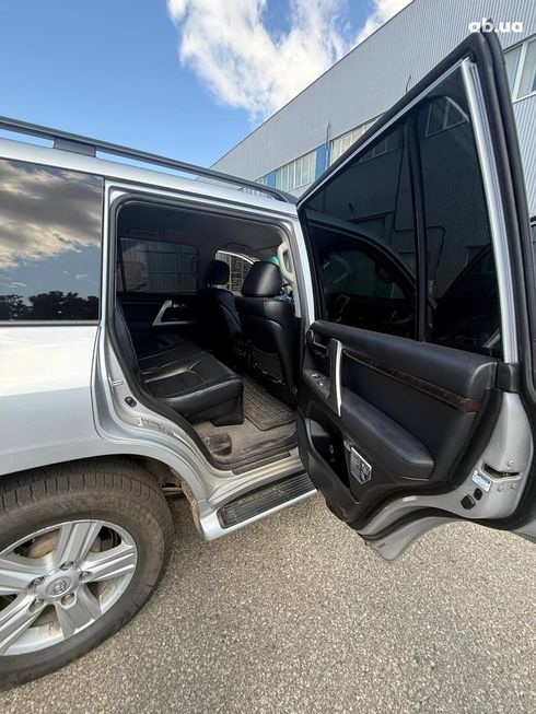 Toyota Land Cruiser 2012 - фото 12