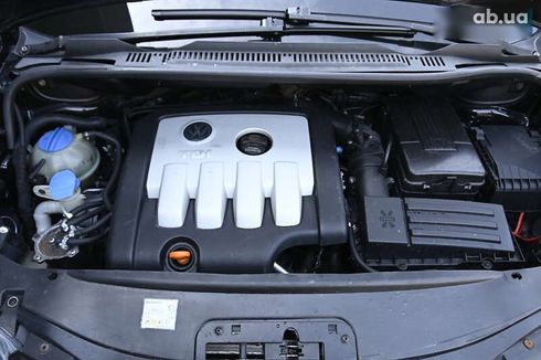 Volkswagen Touran 2004 - фото 12