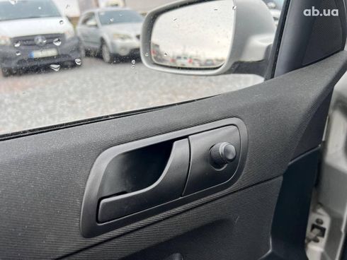 Skoda Fabia 2006 серый - фото 17