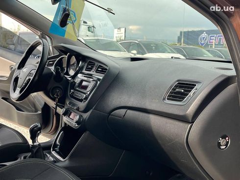 Kia Cee'd 2013 коричневый - фото 20