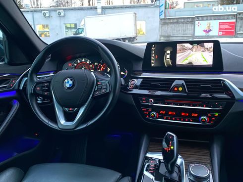 BMW 5 серия 2017 черный - фото 29