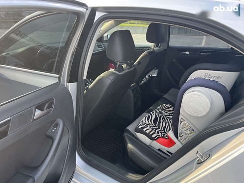 Volkswagen Jetta 2016 - фото 11