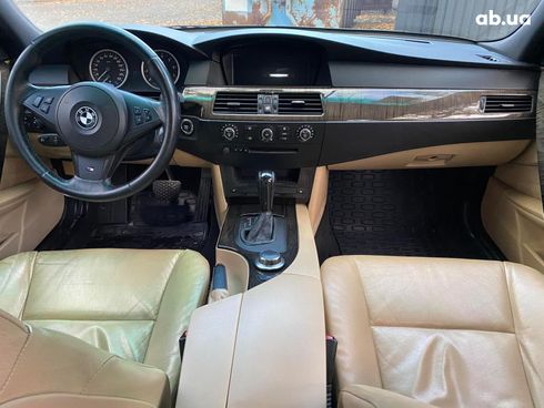 BMW 5 серия 2005 красный - фото 13