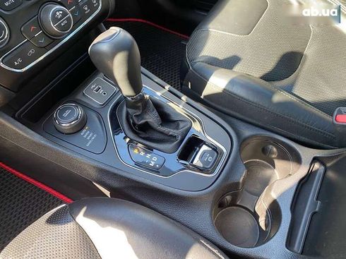 Jeep Cherokee 2018 - фото 20