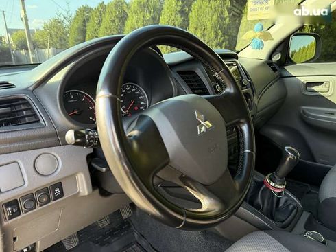 Mitsubishi l 200 2018 - фото 12