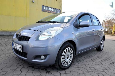 Toyota Yaris 2010 - фото 14
