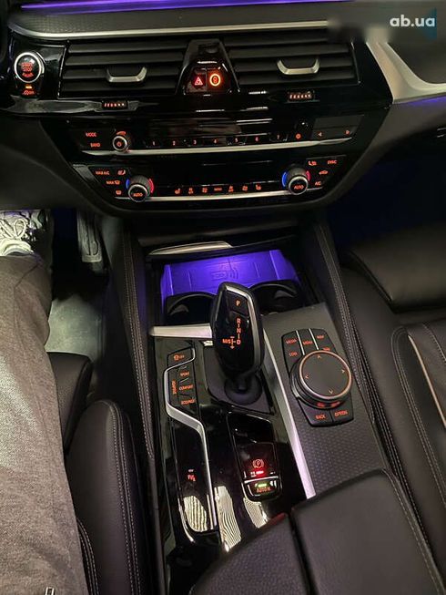 BMW 5 серия 2020 - фото 14