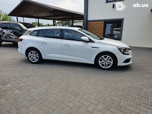 Renault Megane 2019 - фото 19