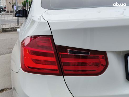 BMW 3 серия 2014 белый - фото 7