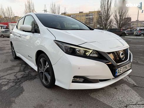 Nissan Leaf 2019 - фото 8