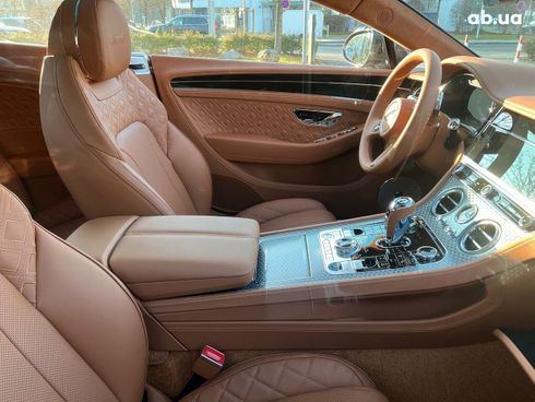 Bentley Continental GT 2021 - фото 20