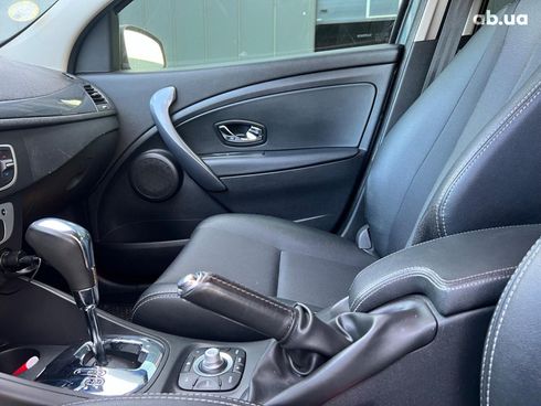 Renault Megane 2015 серый - фото 11