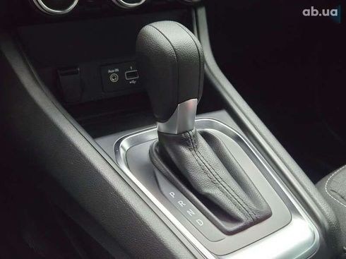 Renault Captur 2021 - фото 25