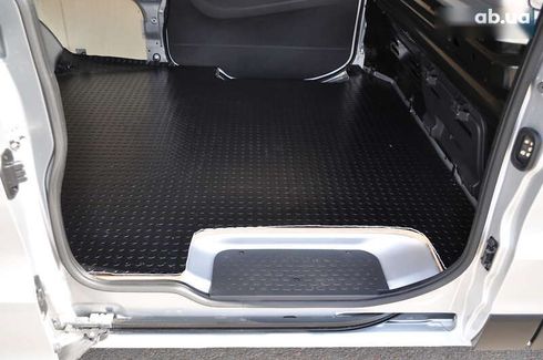 Renault Trafic 2020 - фото 22