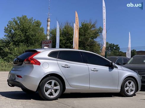 Volvo V40 2014 - фото 22