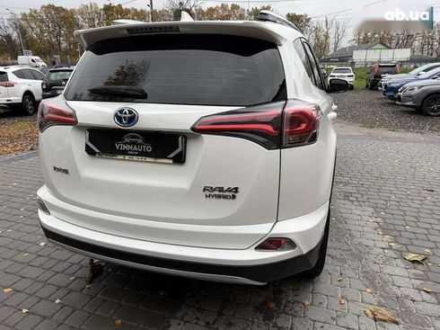 Toyota RAV4 2018 - фото 20