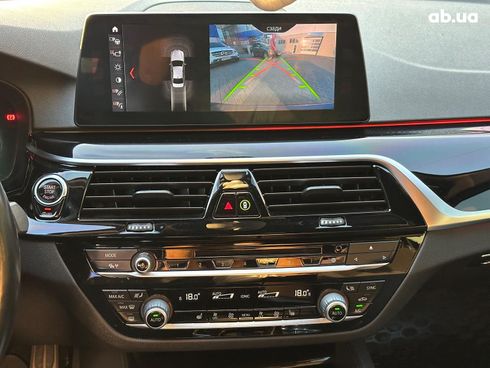 BMW 5 серия 2017 черный - фото 27