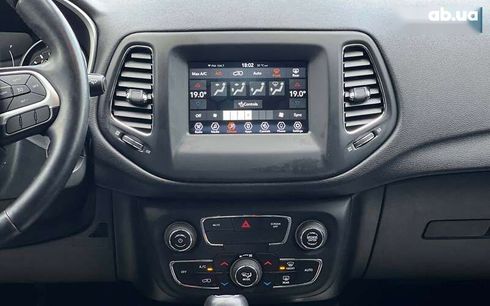 Jeep Compass 2019 - фото 16