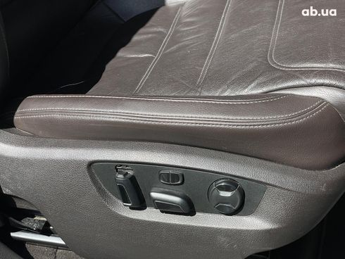Volkswagen Touareg 2015 белый - фото 26