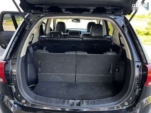 Mitsubishi Outlander 2019 - фото 15