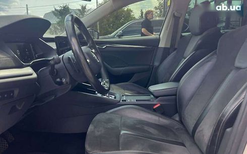 Skoda Octavia 2020 - фото 11