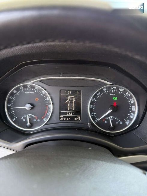 Skoda Octavia 2011 - фото 24