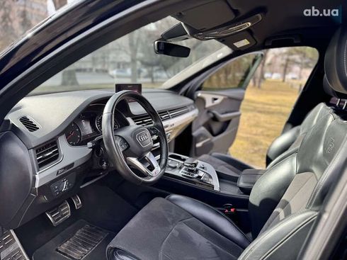 Audi Q7 2017 - фото 24